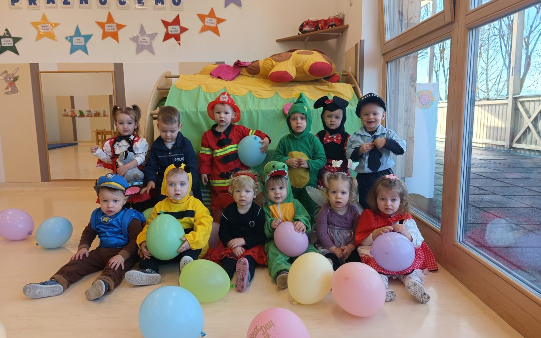 Zaščiteno: PUST, PUST VESELIH UST